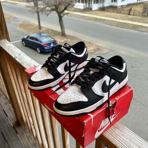 Nike dunk low panda Size 9.5 BUY 1 GET 1 HALF% OFF